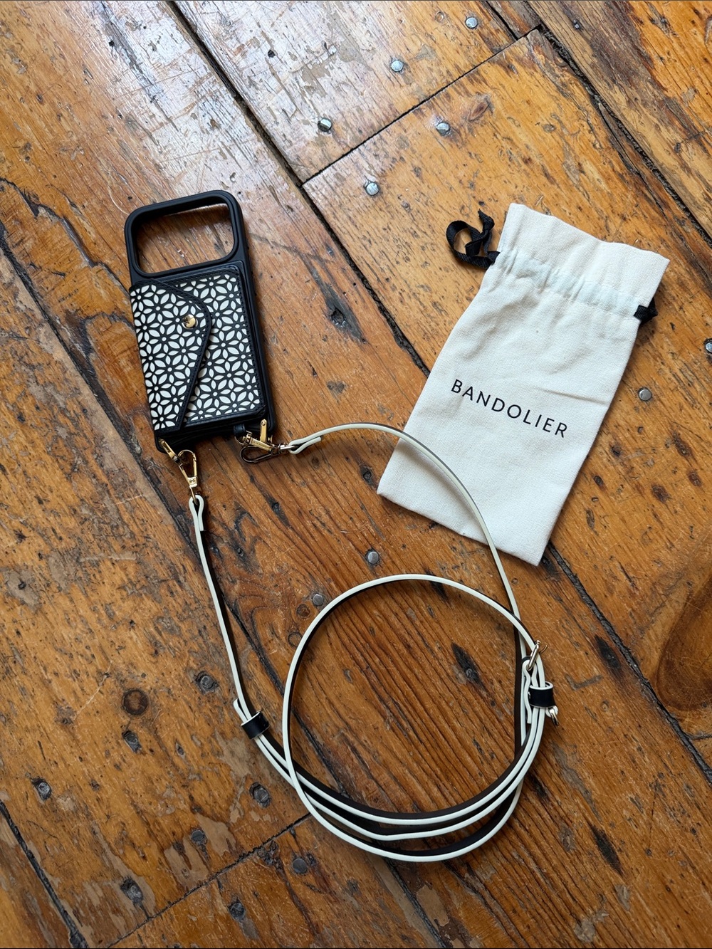 Bandolier Mira Magnet Crossbody iPhone 17 pro phone case